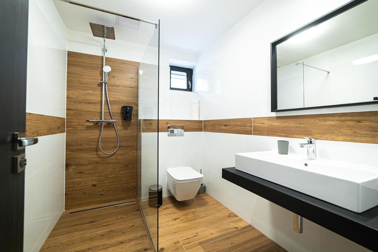Lidovy Dum Opava Hotel Ngoại thất bức ảnh